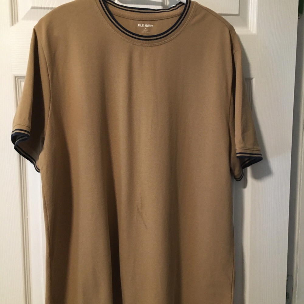 Old Navy Men's Tan Crewneck T-Shirt